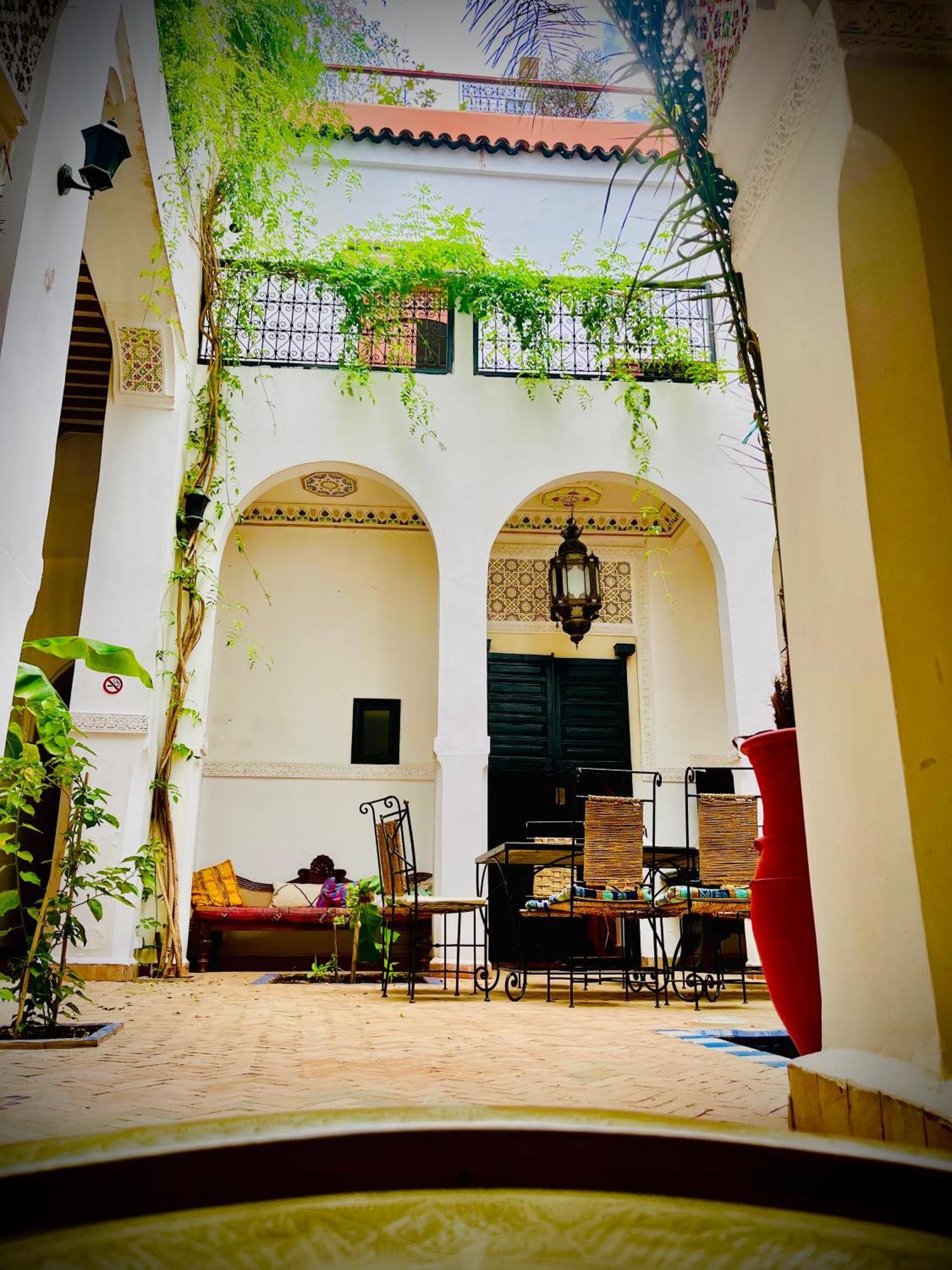 Riad Le Dromadaire Bleu By Weekome Marrakesh Exterior photo