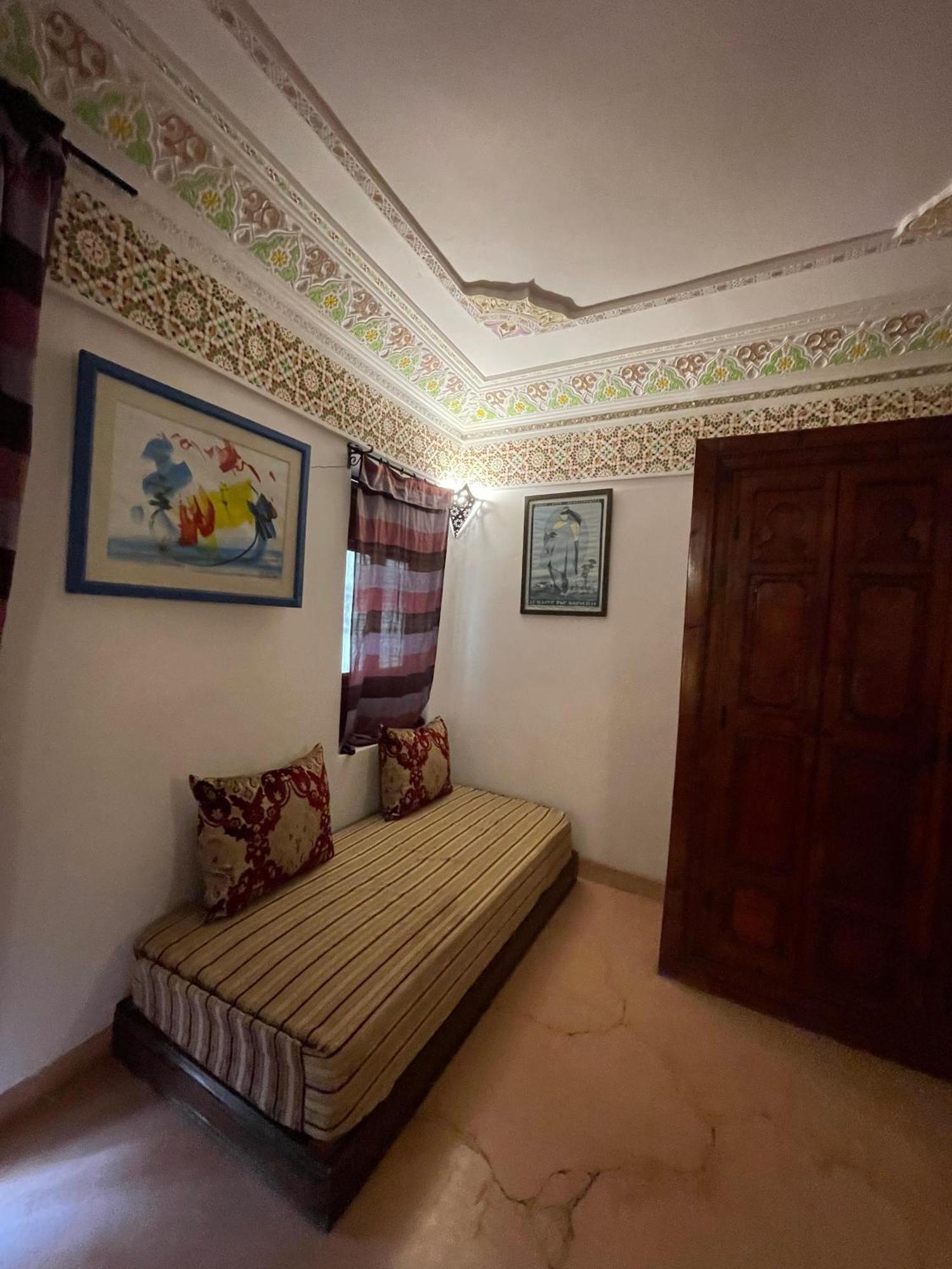 Riad Le Dromadaire Bleu By Weekome Marrakesh Exterior photo
