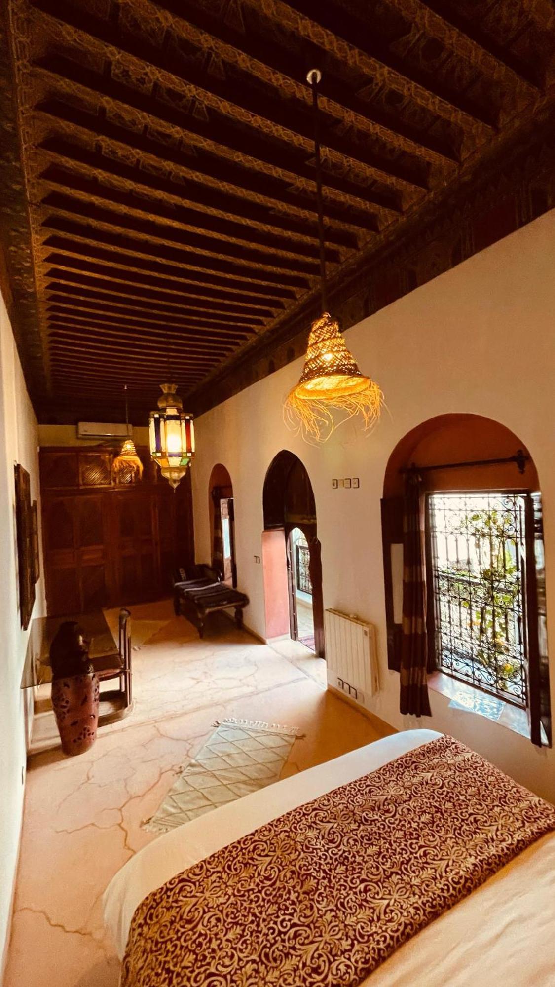 Riad Le Dromadaire Bleu By Weekome Marrakesh Exterior photo