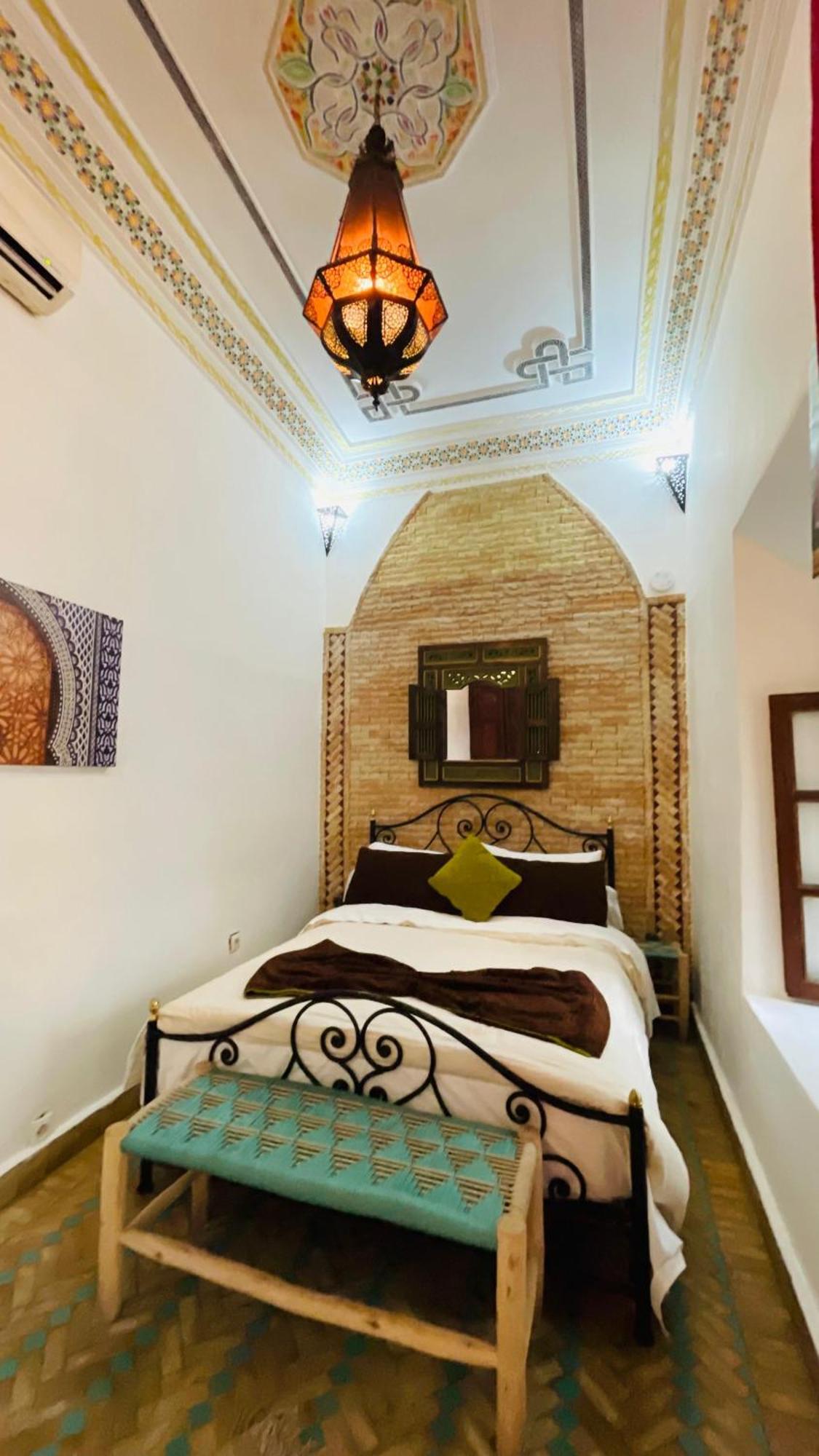 Riad Le Dromadaire Bleu By Weekome Marrakesh Exterior photo