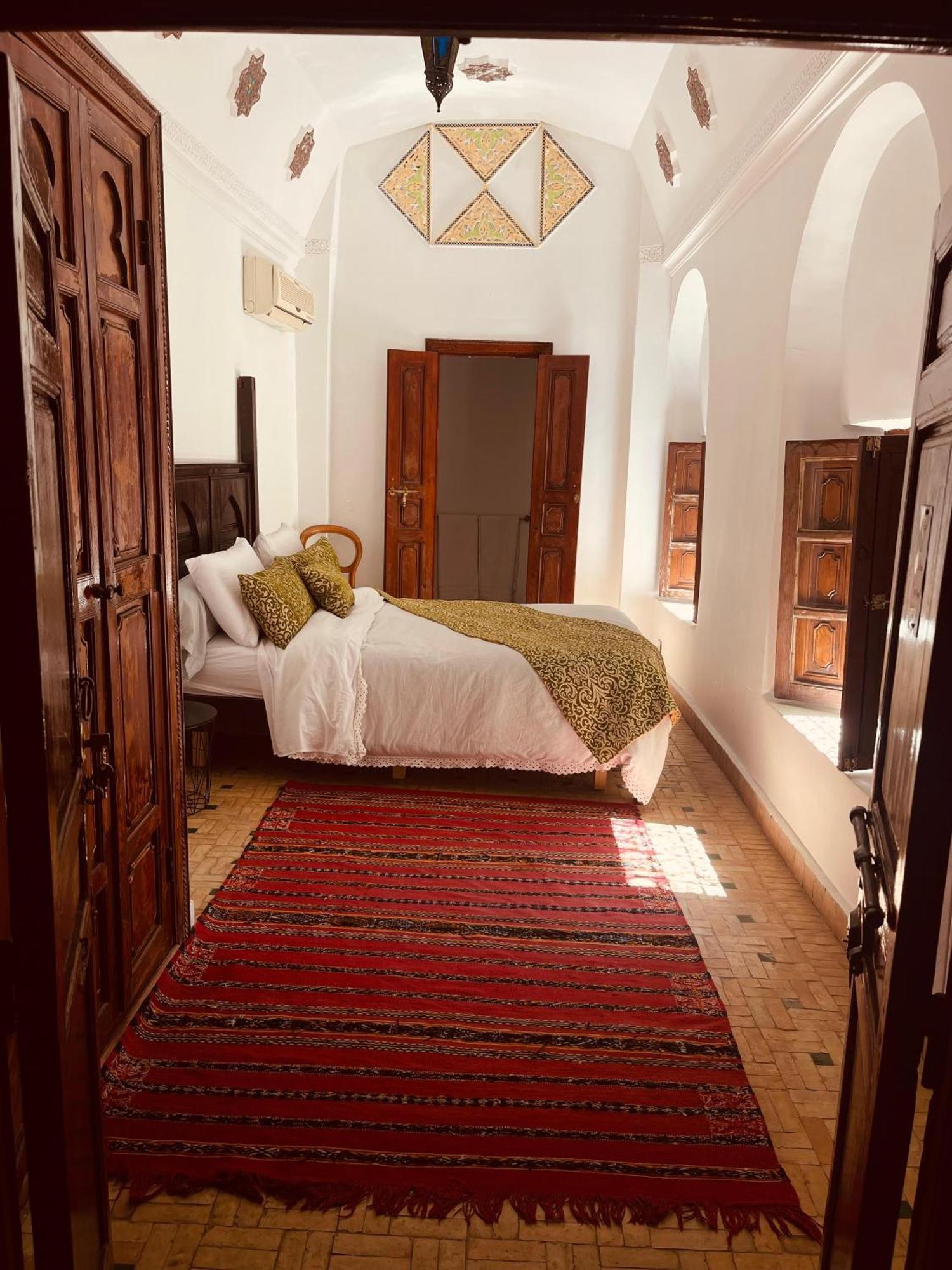 Riad Le Dromadaire Bleu By Weekome Marrakesh Exterior photo